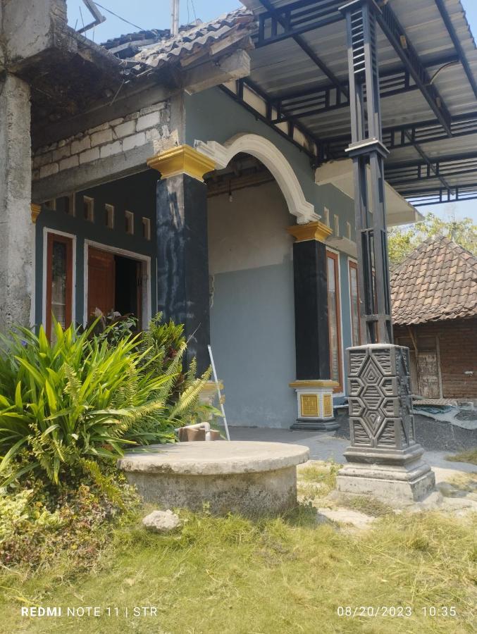 Hellsel Homestay Lamongan Εξωτερικό φωτογραφία